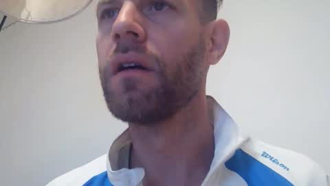 jojo19844 online show from September 30, 2025, 5:01 am