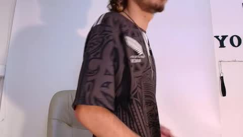 Snapshot of jojobraando chatting on April 7, 2026, 12:22 am jojobraando online show from April 7, 2026, 12:22 am