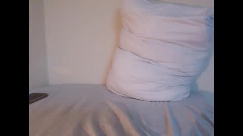 jojooo27 online show from April 11, 2026, 5:17 pm