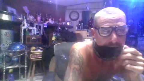 Snapshot of jokathegemini chatting on October 4, 2025, 10:35 am JokatheGemini online show from October 4, 2025, 10:35 am