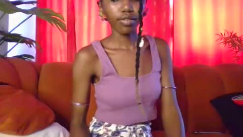 Snapshot of jolene_caramel chatting on November 12, 2025, 12:16 pm jolene_caramel online show from November 12, 2025, 12:16 pm