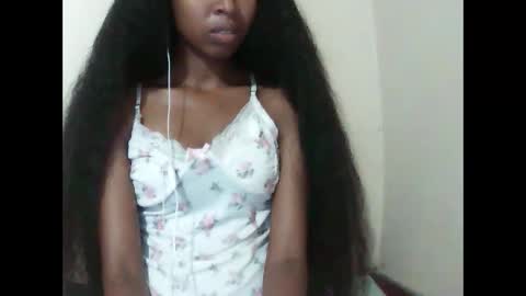 joliekah27 online show from March 23, 2026, 11:20 pm