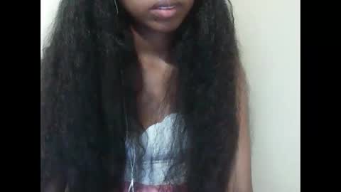 joliekah27 online show from April 4, 2026, 8:17 pm