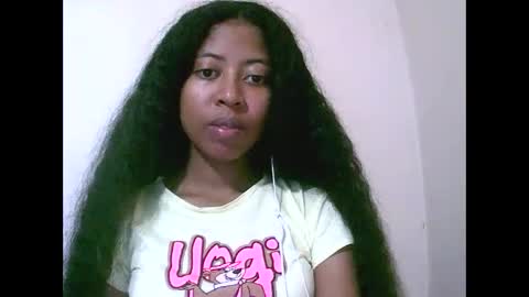 joliekah27 online show from May 8, 2026, 7:46 am