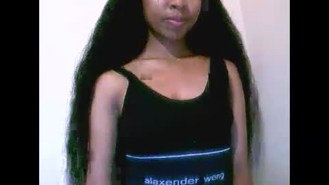 joliekah27 online show from May 13, 2026, 7:06 am