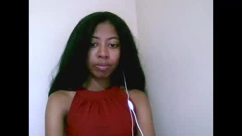 joliekah27 online show from May 18, 2026, 8:03 pm