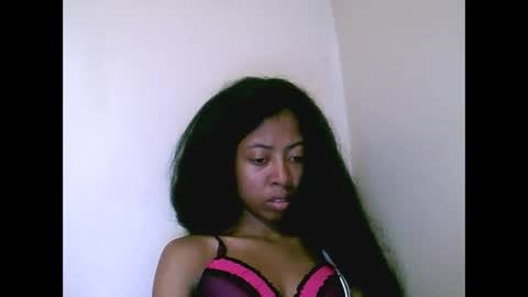 joliekah27 online show from May 20, 2026, 8:26 pm