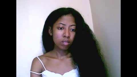joliekah27 online show from May 30, 2026, 9:23 pm