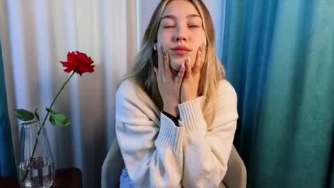 Viola online show from September 10, 2025, 11:43 am