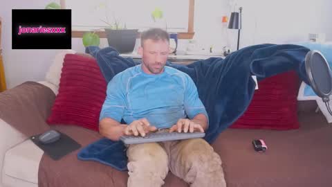 Snapshot of jonariesxxx chatting on April 20, 2026, 7:15 pm Jon Aries online show from April 20, 2026, 7:15 pm