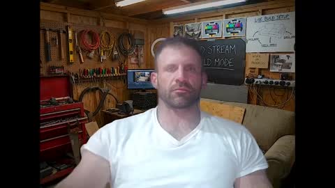 Snapshot of jonariesxxx chatting on May 20, 2026, 12:17 am Jon Aries online show from May 20, 2026, 12:17 am