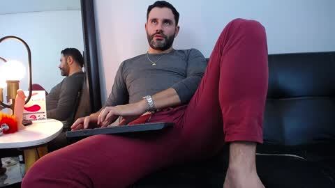  JONAS BEARD  online show from December 9, 2024, 10:52 pm