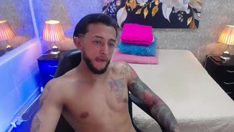 Snapshot of jonas_conor chatting on September 8, 2025, 9:03 pm Jonas online show from September 8, 2025, 9:03 pm