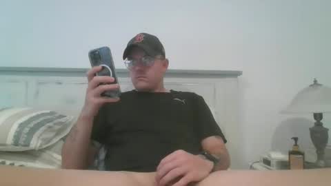 Snapshot of jonoy1995 chatting on November 11, 2025, 3:06 am jonoy1995 online show from November 11, 2025, 3:06 am