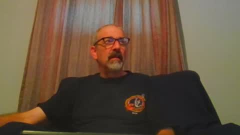 Snapshot of jony_five chatting on September 14, 2025, 2:05 pm Jon online show from September 14, 2025, 2:05 pm