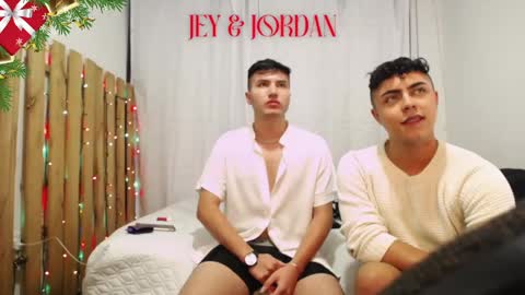 jordanhiltton__ online show from December 13, 2024, 8:51 am