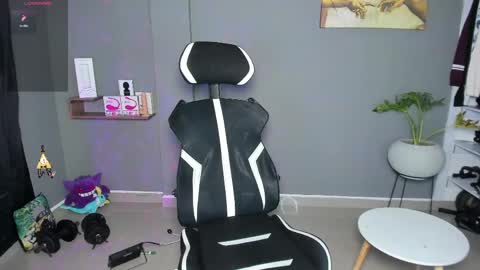 JordanRossie online show from April 3, 2026, 10:41 pm