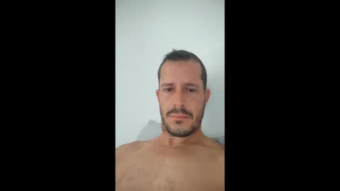 jose_985 online show from April 19, 2026, 8:46 am