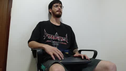 Snapshot of joseh0se chatting on April 2, 2026, 10:02 am alejandro online show from April 2, 2026, 10:02 am