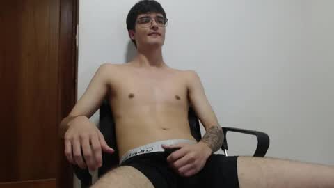 Snapshot of joseh0se chatting on April 28, 2026, 2:27 am alejandro online show from April 28, 2026, 2:27 am