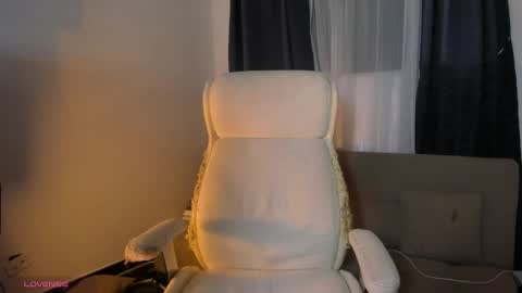 Snapshot of josep_davies chatting on December 12, 2024, 4:04 am Josep online show from December 12, 2024, 4:04 am