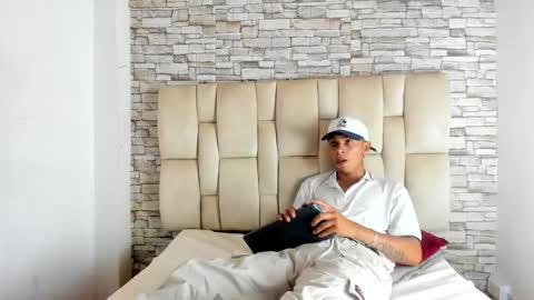 Snapshot of joseph_vans chatting on March 7, 2025, 10:35 am joseph_vans online show from March 7, 2025, 10:35 am