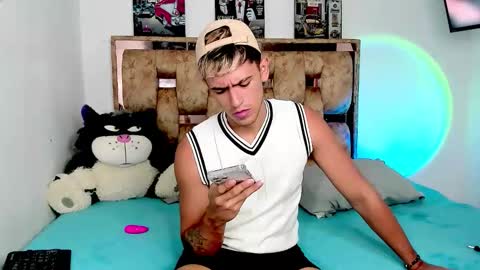 Snapshot of josh_cam99 chatting on November 12, 2025, 6:14 am JOSH online show from November 12, 2025, 6:14 am