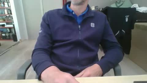 joshua154197 online show from April 28, 2026, 12:10 pm