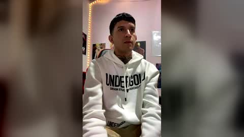 josue_linares online show from January 8, 2026, 4:26 am