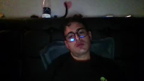 josux8 online show from November 21, 2025, 8:24 am