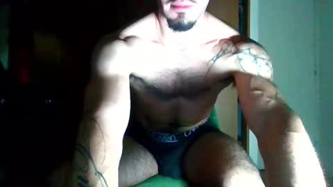 jotarojas1 online show from November 13, 2025, 4:55 am