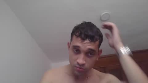 Snapshot of jovenvergonguapo09 chatting on November 23, 2025, 9:03 pm Van Helsing online show from November 23, 2025, 9:03 pm