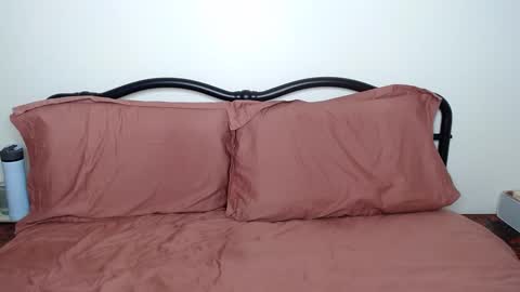 Snapshot of jowiththehair chatting on January 7, 2025, 6:14 pm Jo Dayne online show from January 7, 2025, 6:14 pm