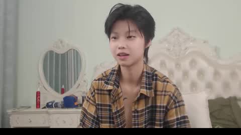 joycekay online show from October 31, 2025, 8:32 pm