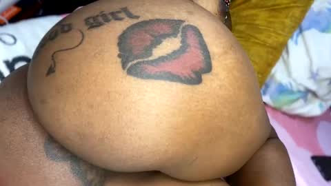 Butterflyass online show from January 14, 2025, 3:11 am