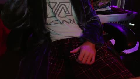 Snapshot of jp309 chatting on December 7, 2024, 2:24 pm JP online show from December 7, 2024, 2:24 pm