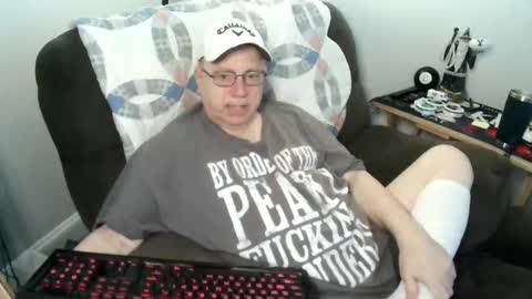 jpmel99 online show from February 21, 2026, 9:38 pm