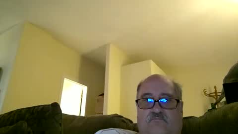 jr8in online show from February 7, 2025, 2:40 am