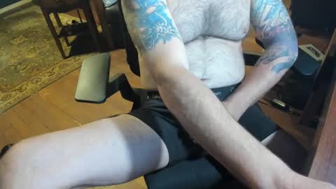 Snapshot of jsimon04 chatting on December 11, 2024, 2:33 pm jsimon04 online show from December 11, 2024, 2:33 pm