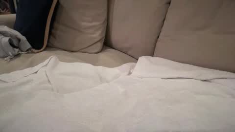 jtl12 online show from February 4, 2026, 9:42 pm