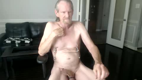 jtull52 online show from April 21, 2026, 6:34 pm