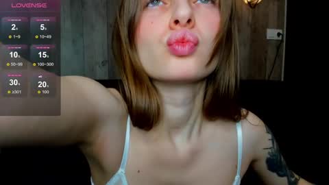 Julia and Julia online show from February 13, 2025, 4:39 pm