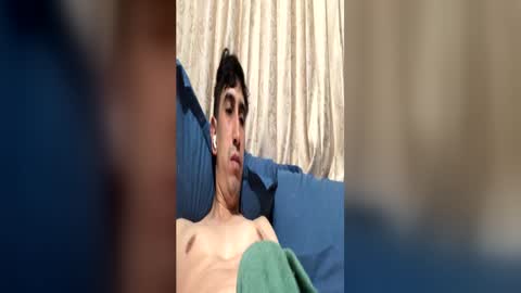 Snapshot of juaaan_sebass08122 chatting on July 5, 2026, 10:33 am juaaan_sebass08122 online show from July 5, 2026, 10:33 am