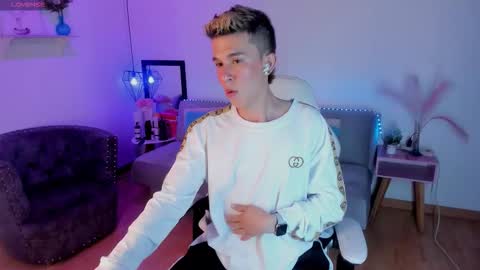 Juandii online show from February 12, 2026, 8:04 pm