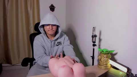 Juan Belmont online show from December 4, 2025, 6:12 am