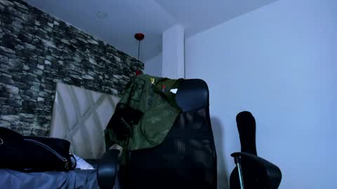 Snapshot of juan_jsmith chatting on May 7, 2026, 2:44 pm juan_jsmith online show from May 7, 2026, 2:44 pm