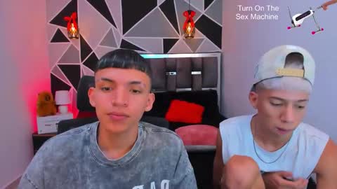 JuanSteven online show from March 19, 2026, 3:32 am