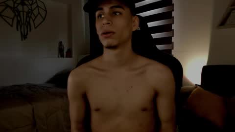 Snapshot of juan_posada1 chatting on February 10, 2026, 7:07 pm Juan Posada online show from February 10, 2026, 7:07 pm