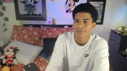 Snapshot of juanbigcock21cm chatting on November 16, 2025, 9:20 pm juan jose online show from November 16, 2025, 9:20 pm