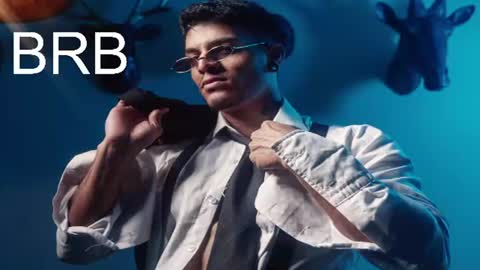 Juan Esteban online show from July 8, 2026, 11:15 am